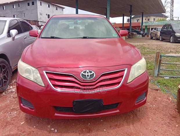 Toyota Camry 2010 Red