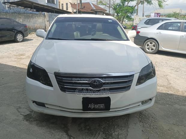 Toyota Avalon Limited 2006 White