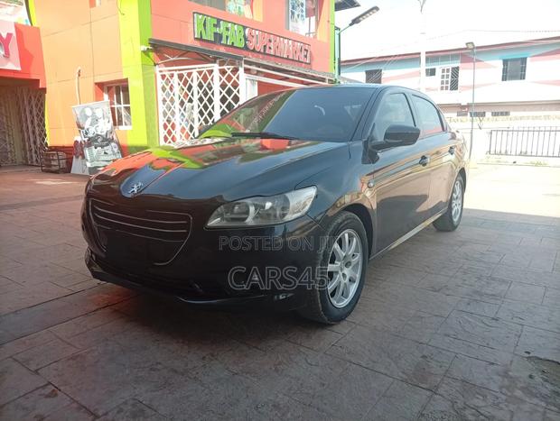 Peugeot 301 2013 Black