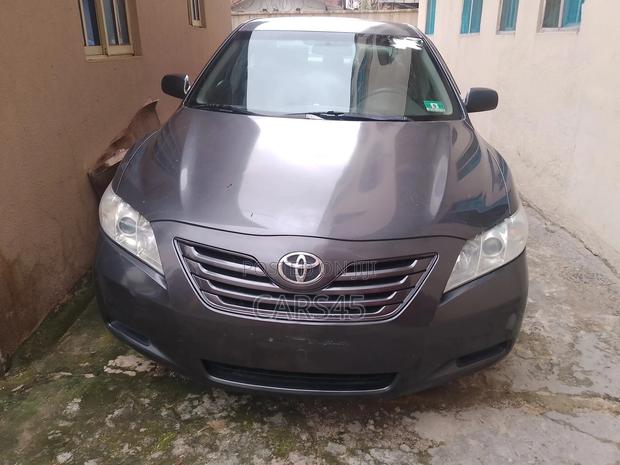 Toyota Camry 2007 Gray