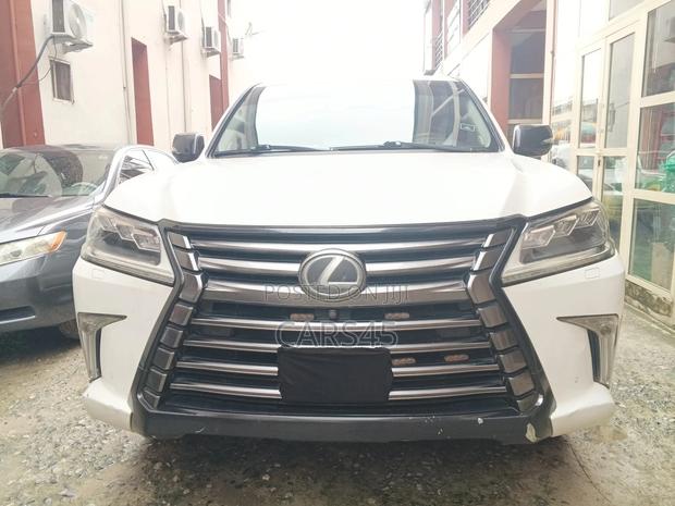 Lexus LX 570 (5 seats) AWD 2016 White