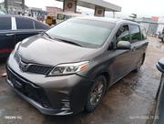 Toyota Sienna 2015 Gray for sale