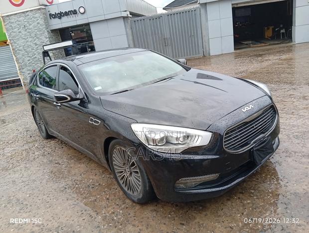 Kia Quoris 2015 Black