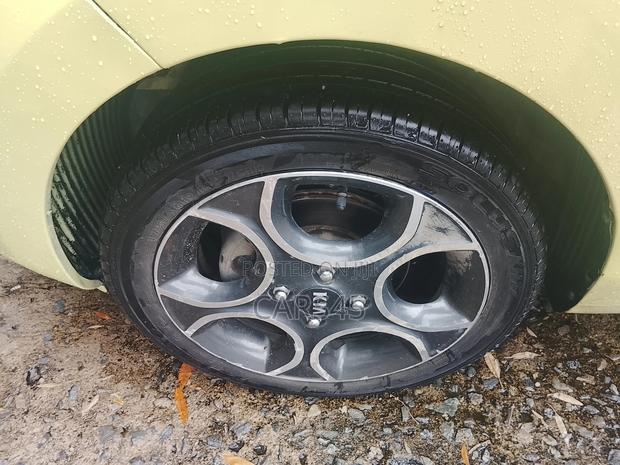Kia Morning 2012 Green