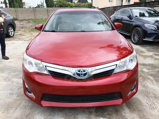 Toyota Camry 2014 Red