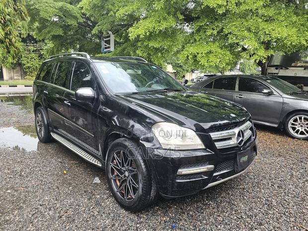 Mercedes-Benz GL-Class 2010 Black
