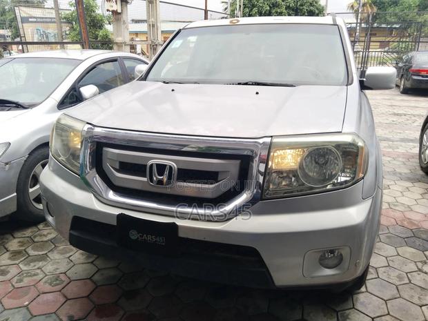 Honda Pilot 2010 Gray