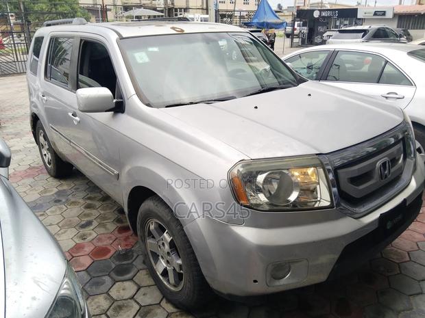 Honda Pilot 2010 Gray