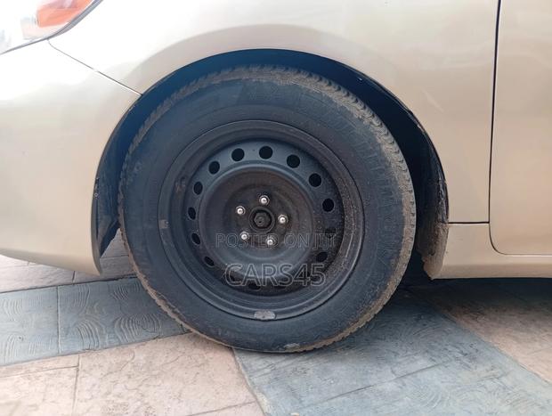 Toyota Corolla 2012 Brown