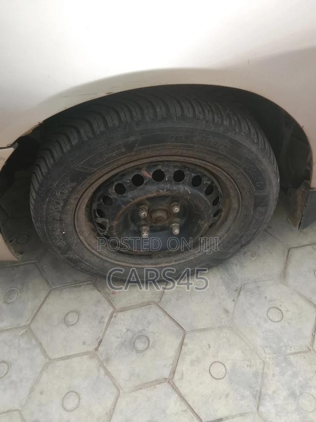 Honda Accord 1999 Gold