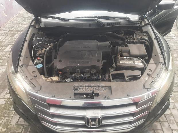 Honda Crosstour 2012 Black