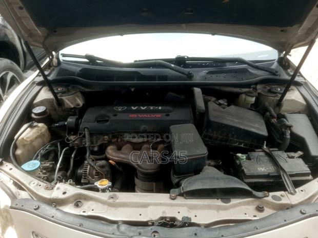 Toyota Camry 2007 Gold