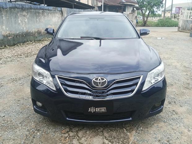 Toyota Camry XLE 4dr Sedan (2.5L 4cyl 6AM) 2010 Blue