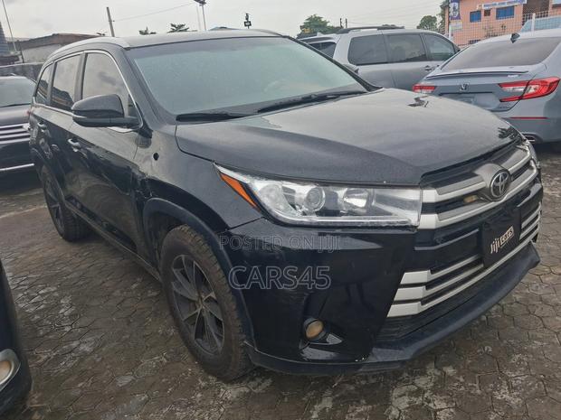 Toyota Highlander 2015 Black