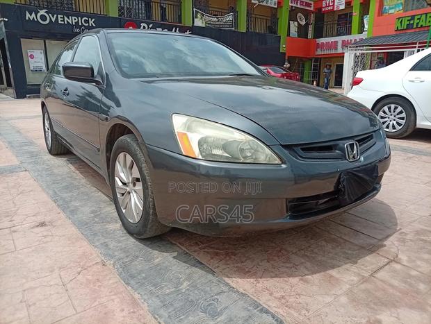 Honda Accord 2004 Gray