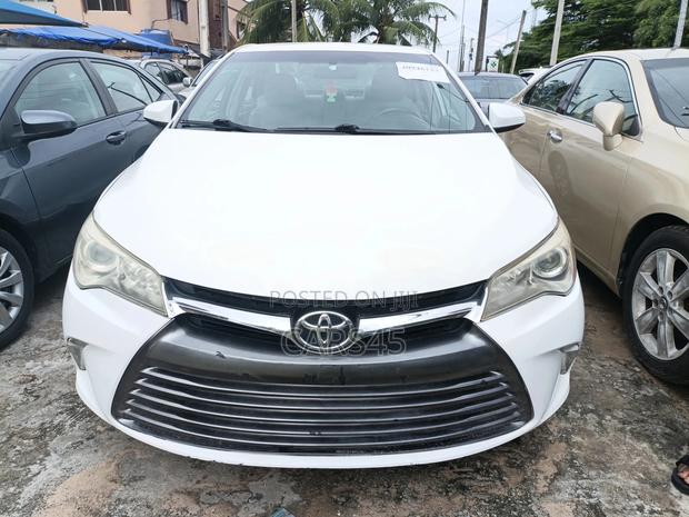 Toyota Camry 2015 White