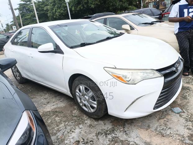 Toyota Camry 2015 White