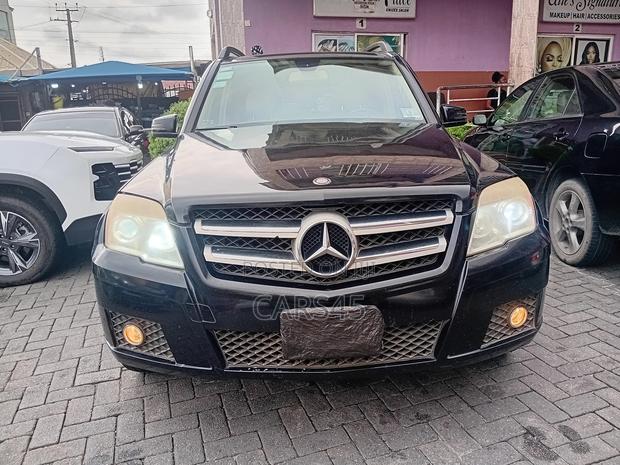 Mercedes-Benz GLK-Class 2011 Black