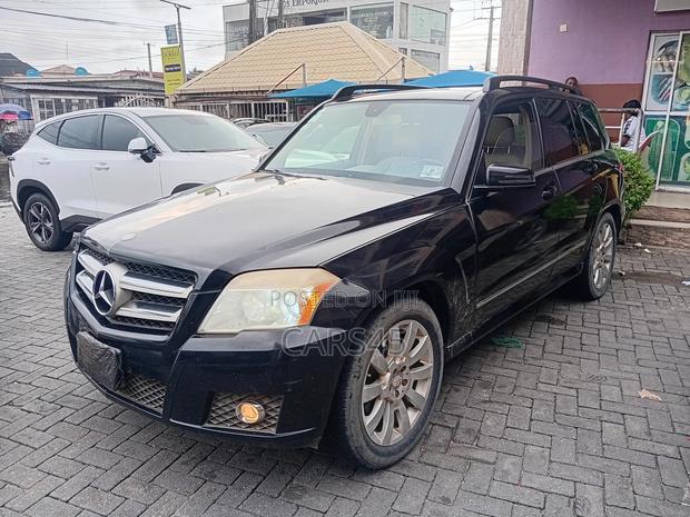 Mercedes-Benz GLK-Class 2011 Black