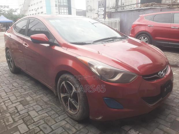 Hyundai Elantra 2012 Red