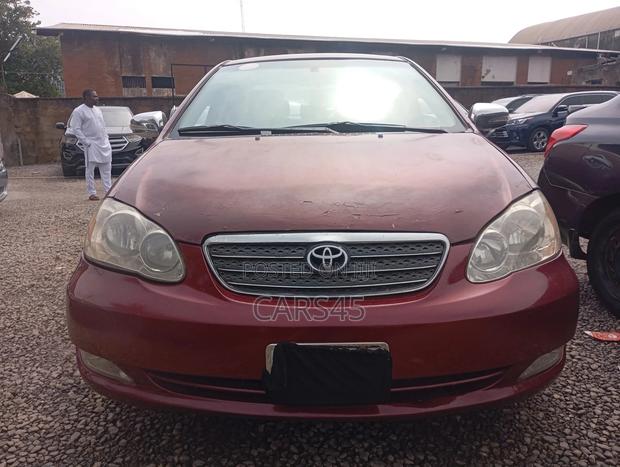 Toyota Corolla 2005 Red