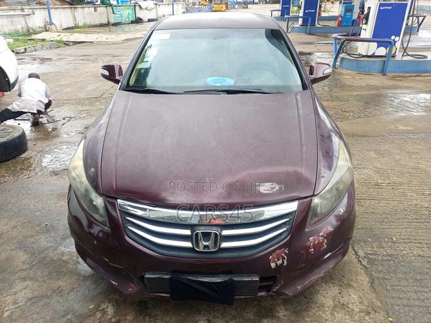 Honda Accord 2011 Red