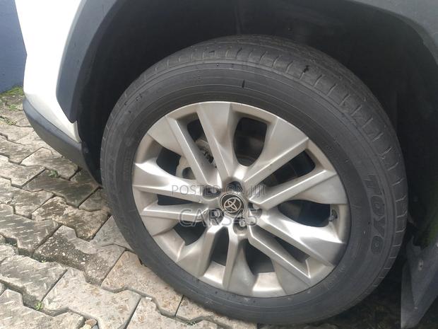 Toyota RAV4 2023 White