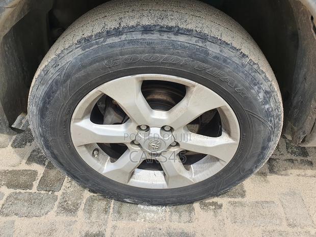 Toyota RAV4 2009 Green