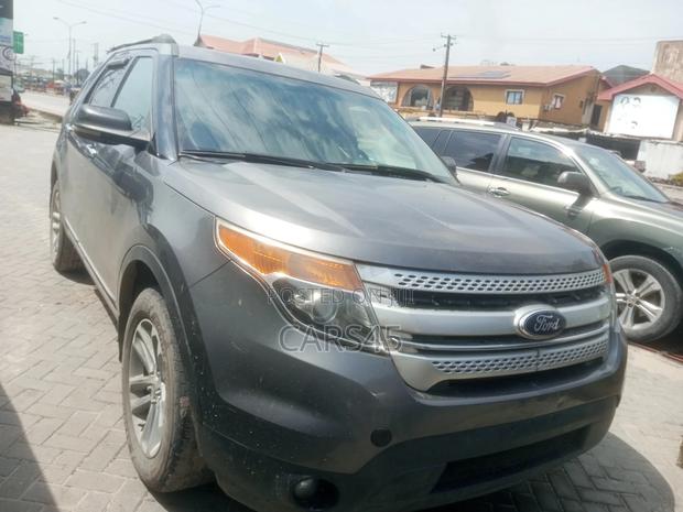 Ford Explorer 2013 Gray
