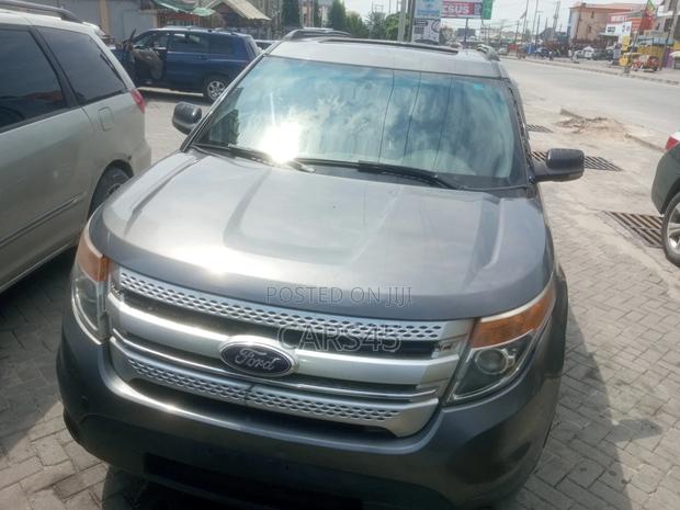 Ford Explorer 2013 Gray