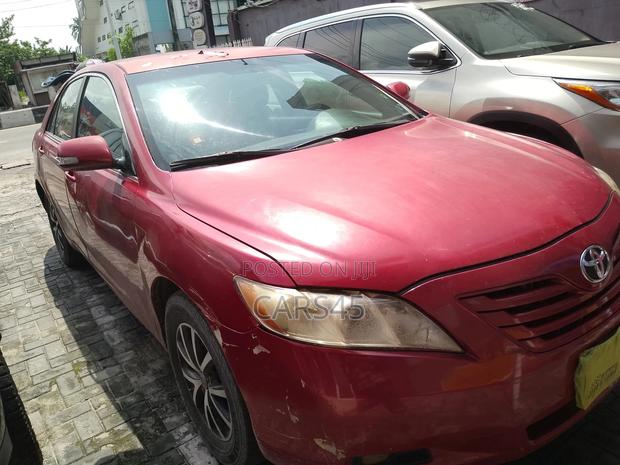 Toyota Camry 2009 Red