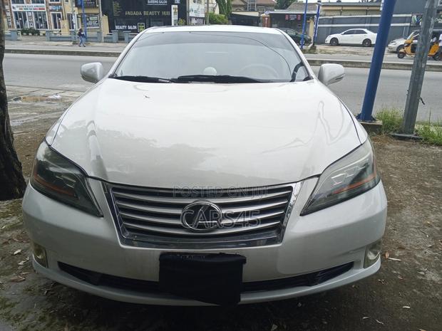 Lexus ES 350 2011 White