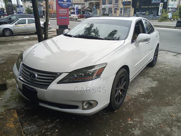 Lexus ES 350 2011 White