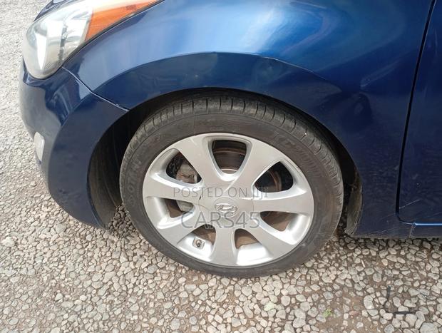 Hyundai Elantra 2013 Blue