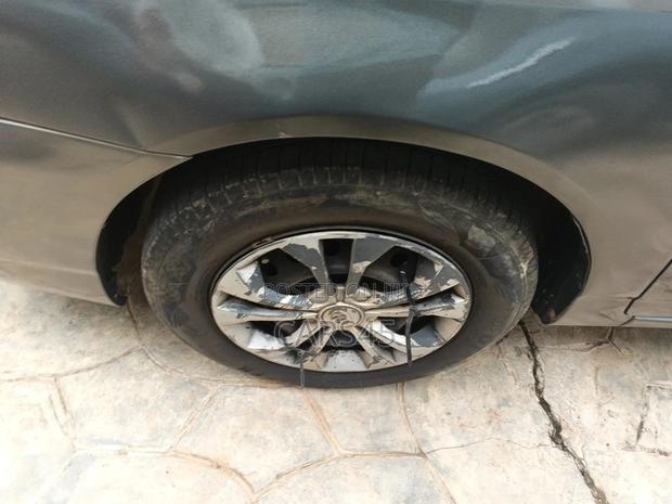 Toyota Corolla 2005 Gray