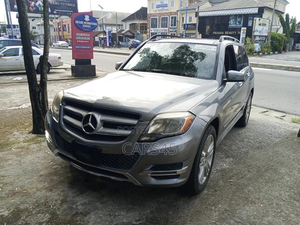 Mercedes-Benz GLK-Class Base GLK 350 4dr 4x2 (3.5L 6cyl 7A) 2015 Gray