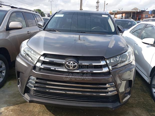Toyota Highlander 2015 Gray