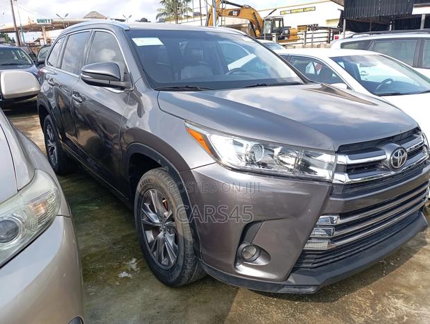 Toyota Highlander 2015 Gray