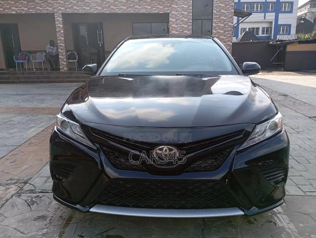 Toyota Camry LE FWD (2.5L 4cyl 8AM) 2018 Black