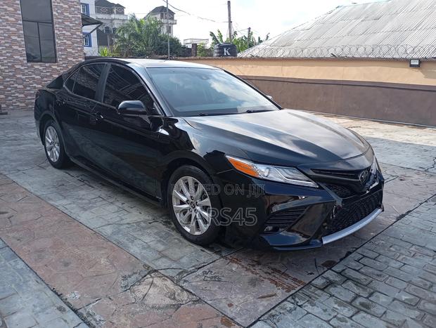 Toyota Camry LE FWD (2.5L 4cyl 8AM) 2018 Black