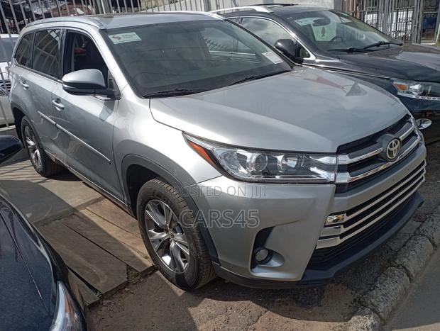 Toyota Highlander 2015 Gray