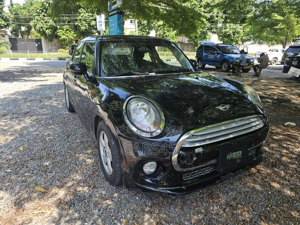 Mini Cooper 2015 Black