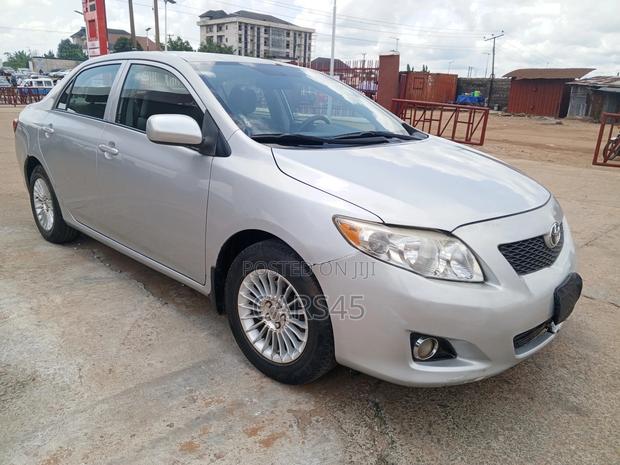 Toyota Corolla 2009 Silver