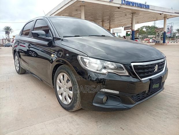 Peugeot 301 2013 Black
