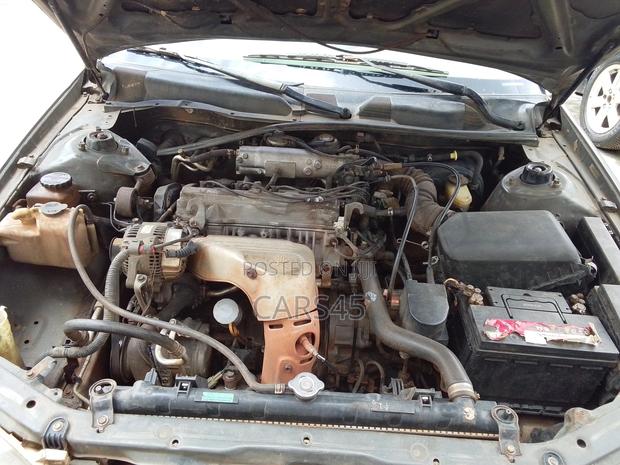 Toyota Camry 1999 Gray
