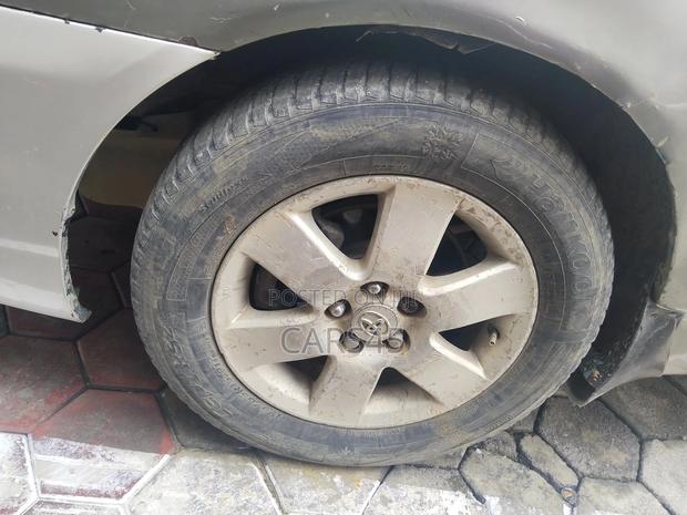 Toyota Corolla 2004 Gray