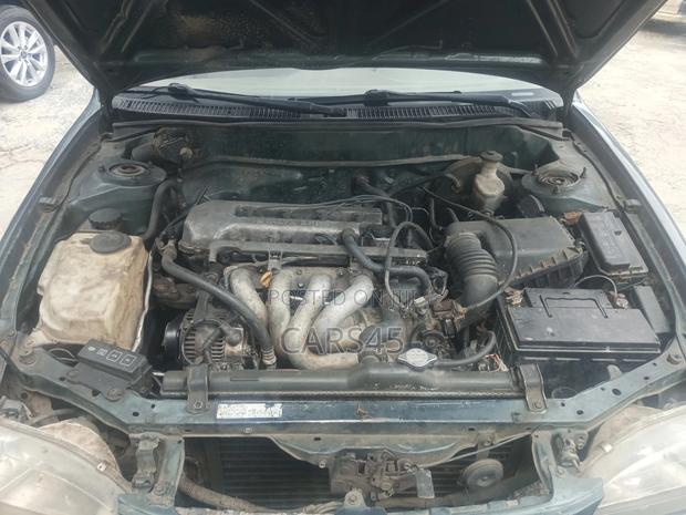 Toyota Corolla Sedan 1999 Green