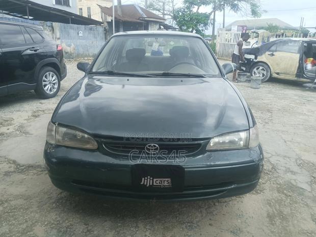 Toyota Corolla Sedan 1999 Green