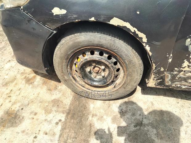 Toyota Corolla 2012 Gray