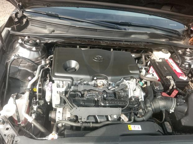 Toyota Camry 2018 Gray